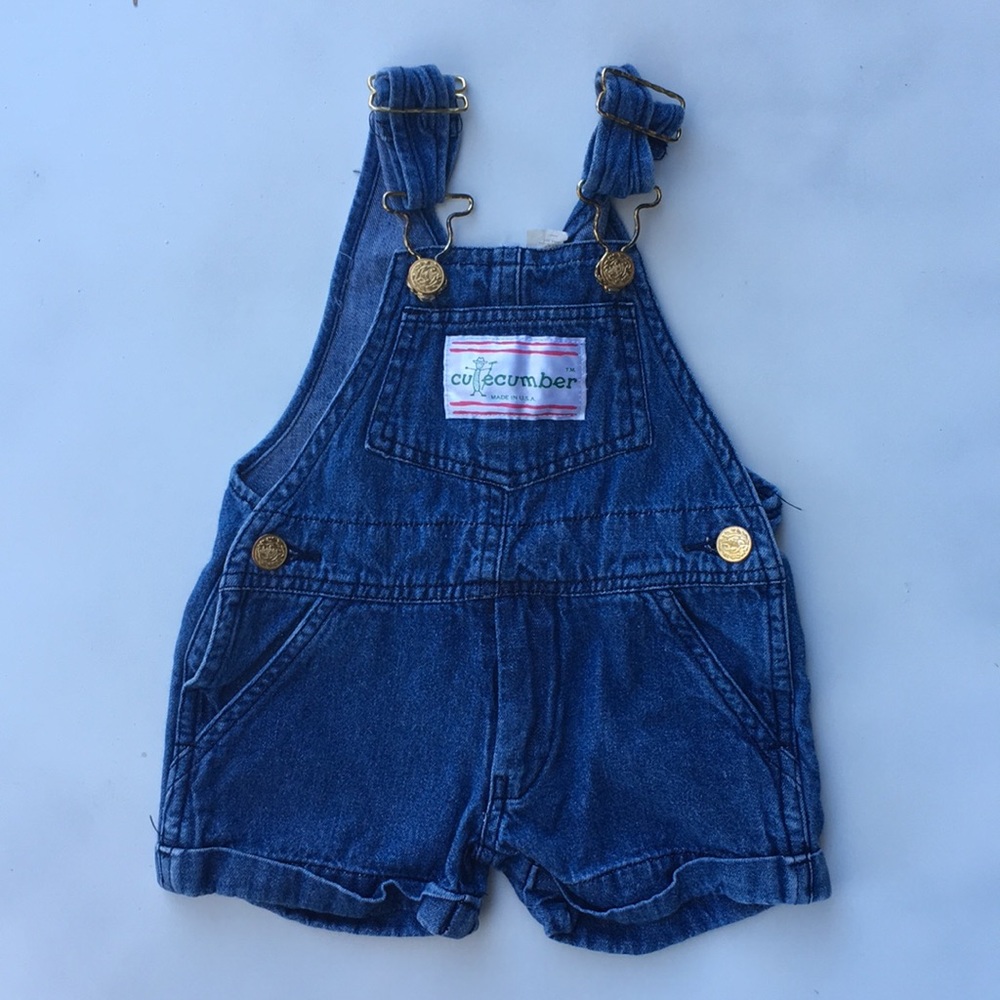 Made in the USA. Denim Overall shorts. 2T